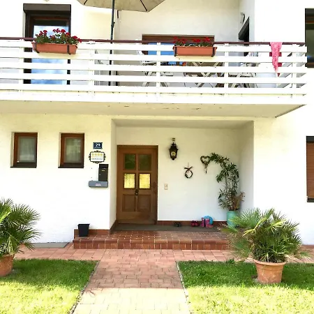Apartman Jana By Woerthersee شقة *